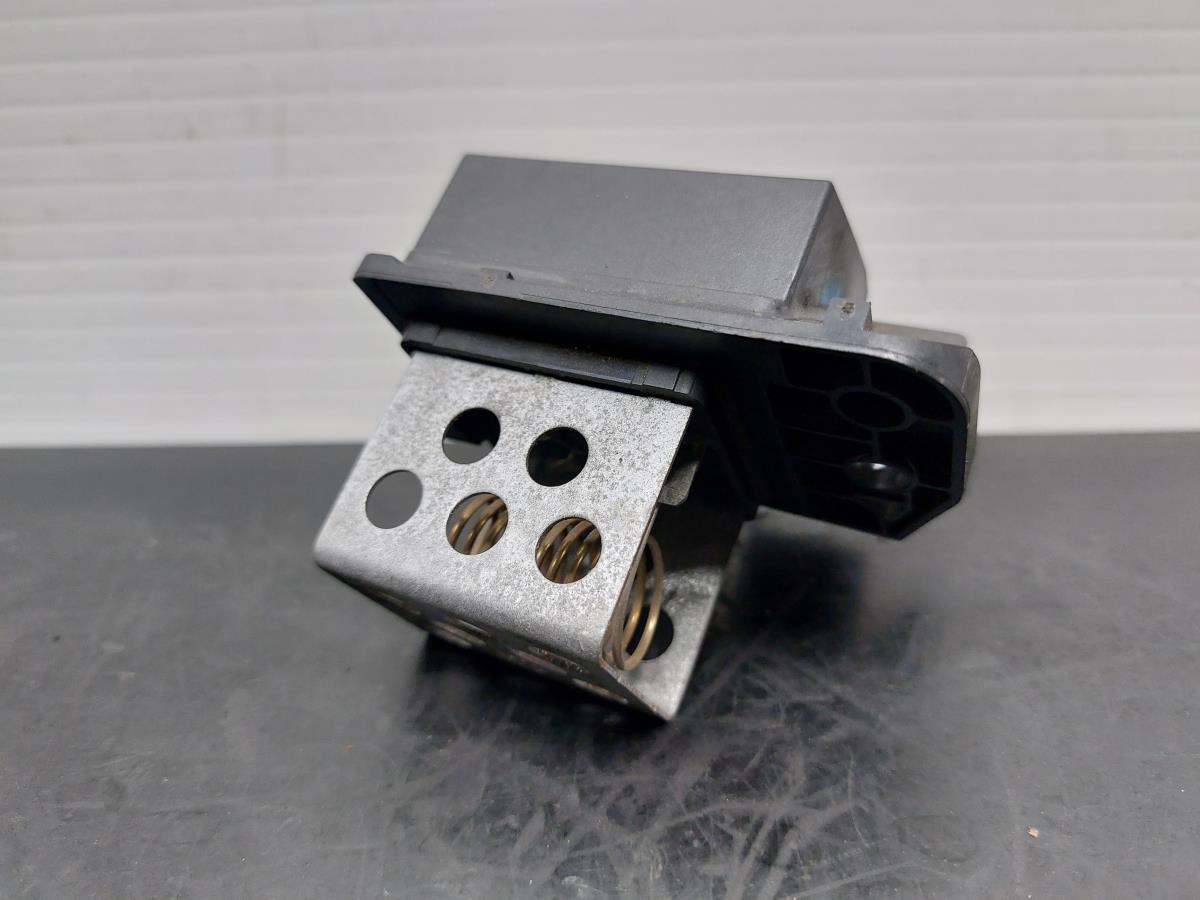 Resistência do ventilador / ventoínha PEUGEOT 3008 II (M_) Imagem-1