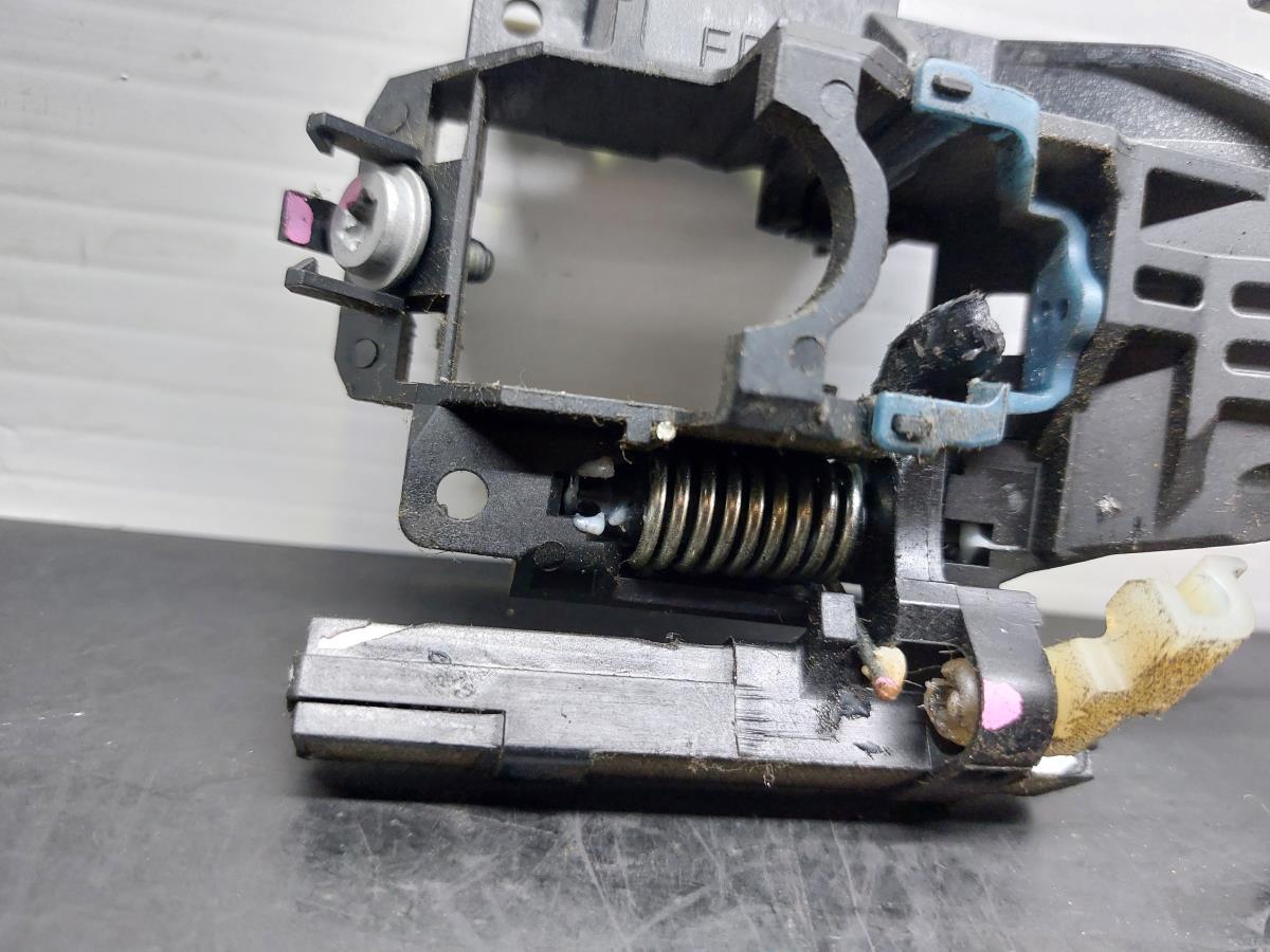 Right front door handle support TOYOTA Verso (_R2_) Imagem-3