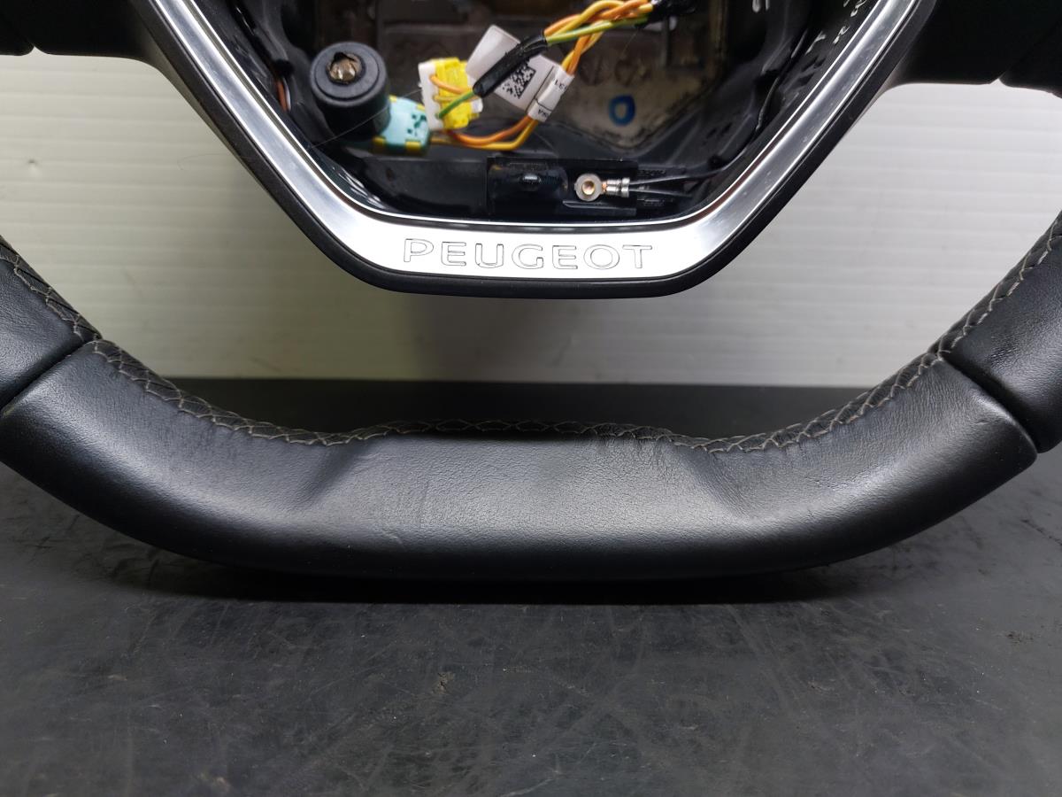 Volante PEUGEOT 3008 II (M_) Imagem-7