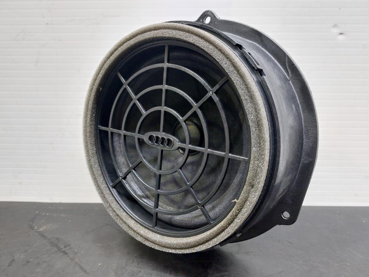 Columna de sonido AUDI A4 Avant (8K5, B8)