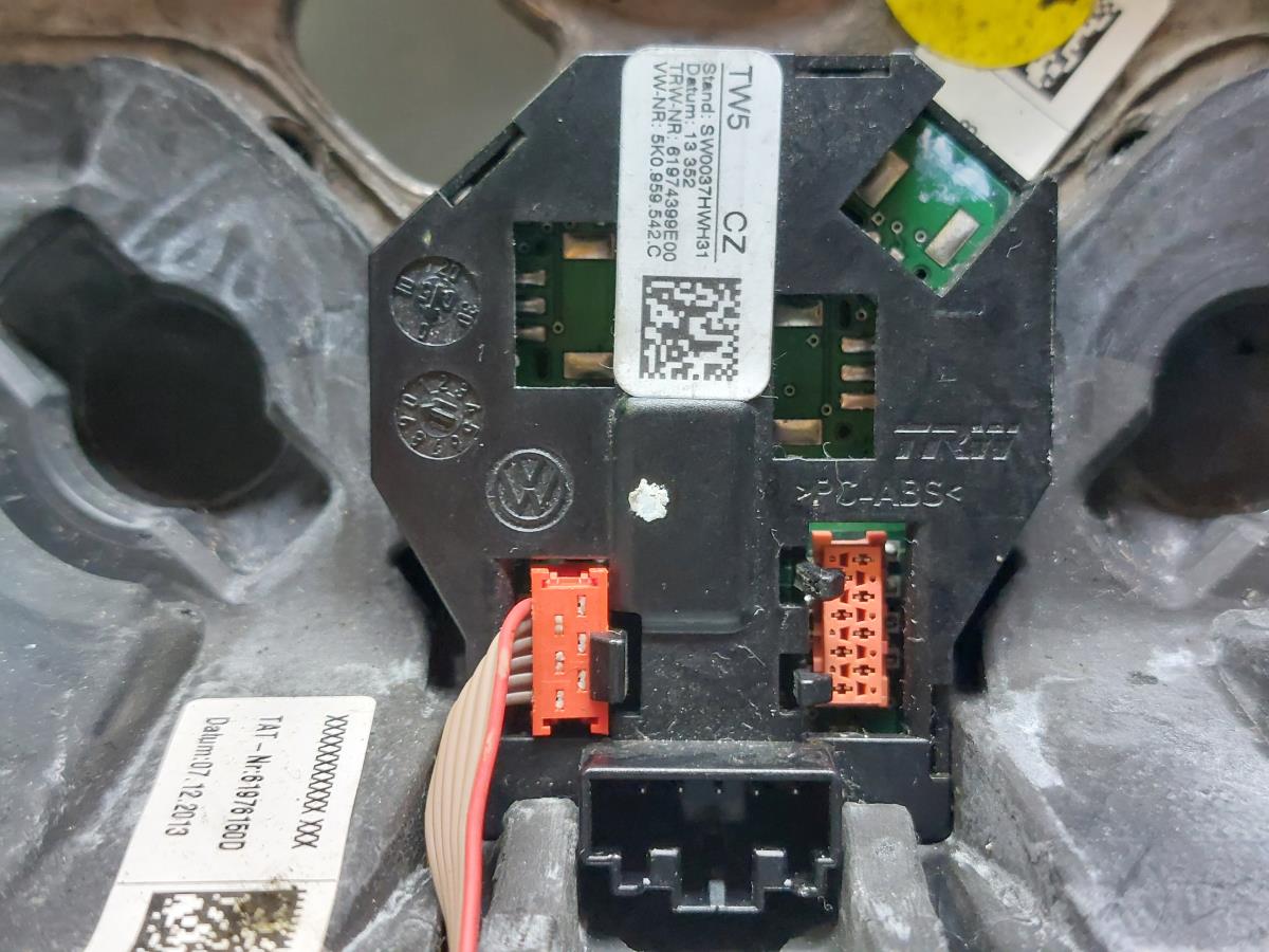 Steering wheel VOLKSWAGEN Polo (6R, 6C) Imagem-2