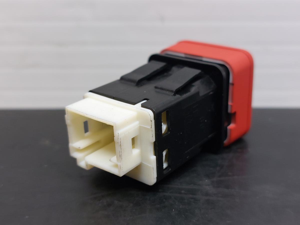 Comando / botão / interruptor multifunções PEUGEOT 3008 II (M_) Imagem-1