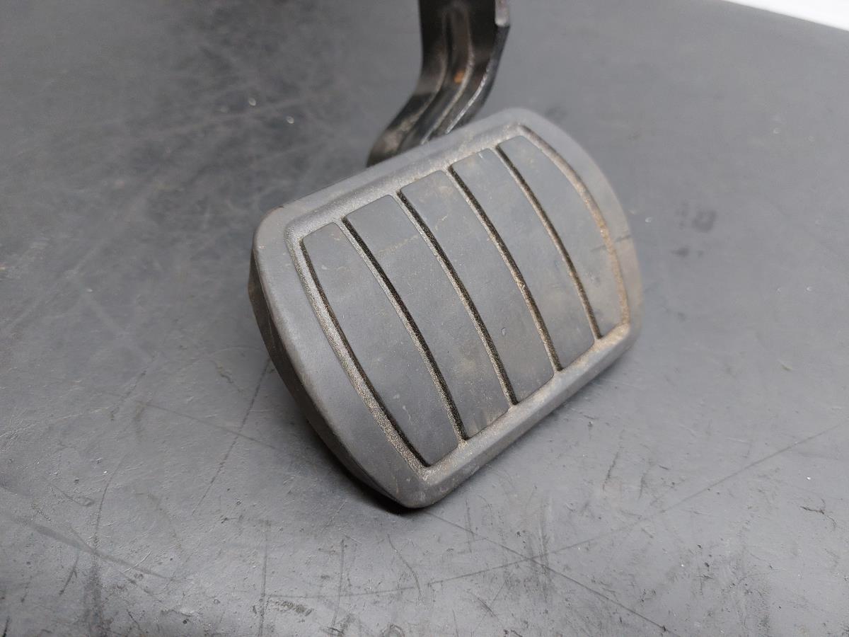 Pedal PEUGEOT 3008 II (M_) Imagem-1