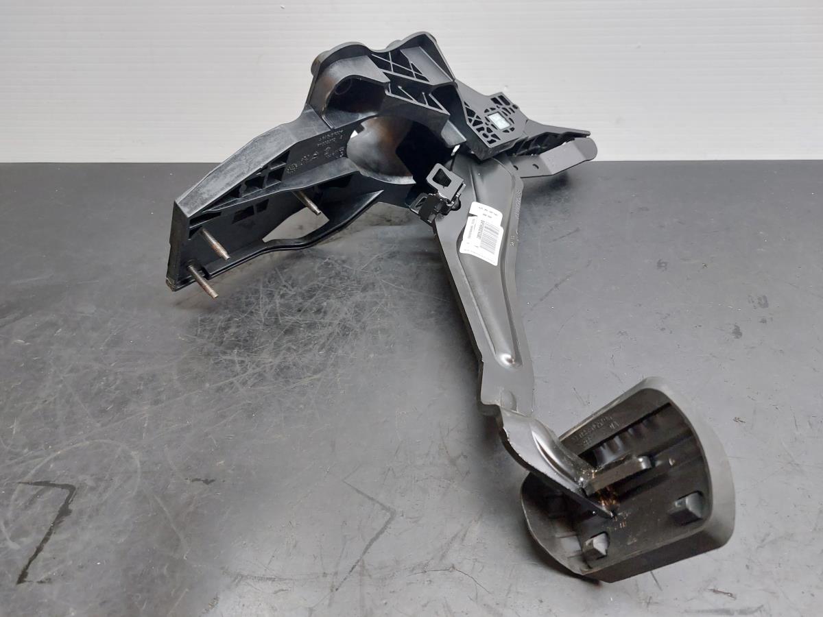 Pedal PEUGEOT 3008 II (M_) Imagem-3