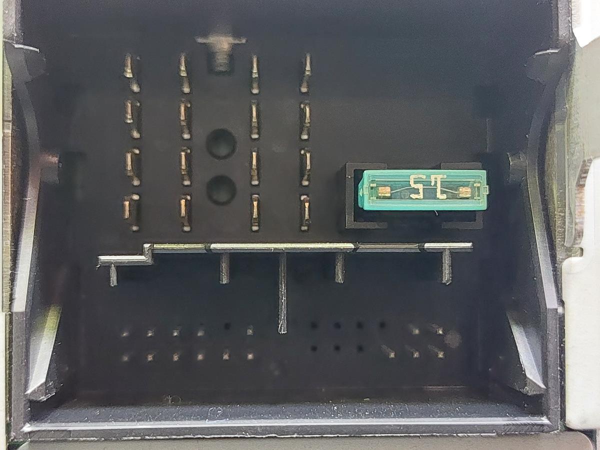 Rádio / auto-rádio VOLKSWAGEN Passat (3C2) Imagem-9