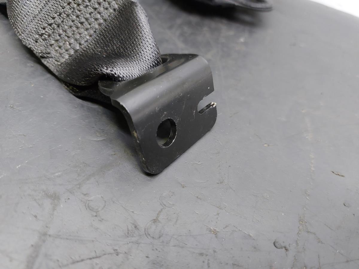 Cintura Pretensionatore posteriore destra BMW 1 (F40) Imagem-1