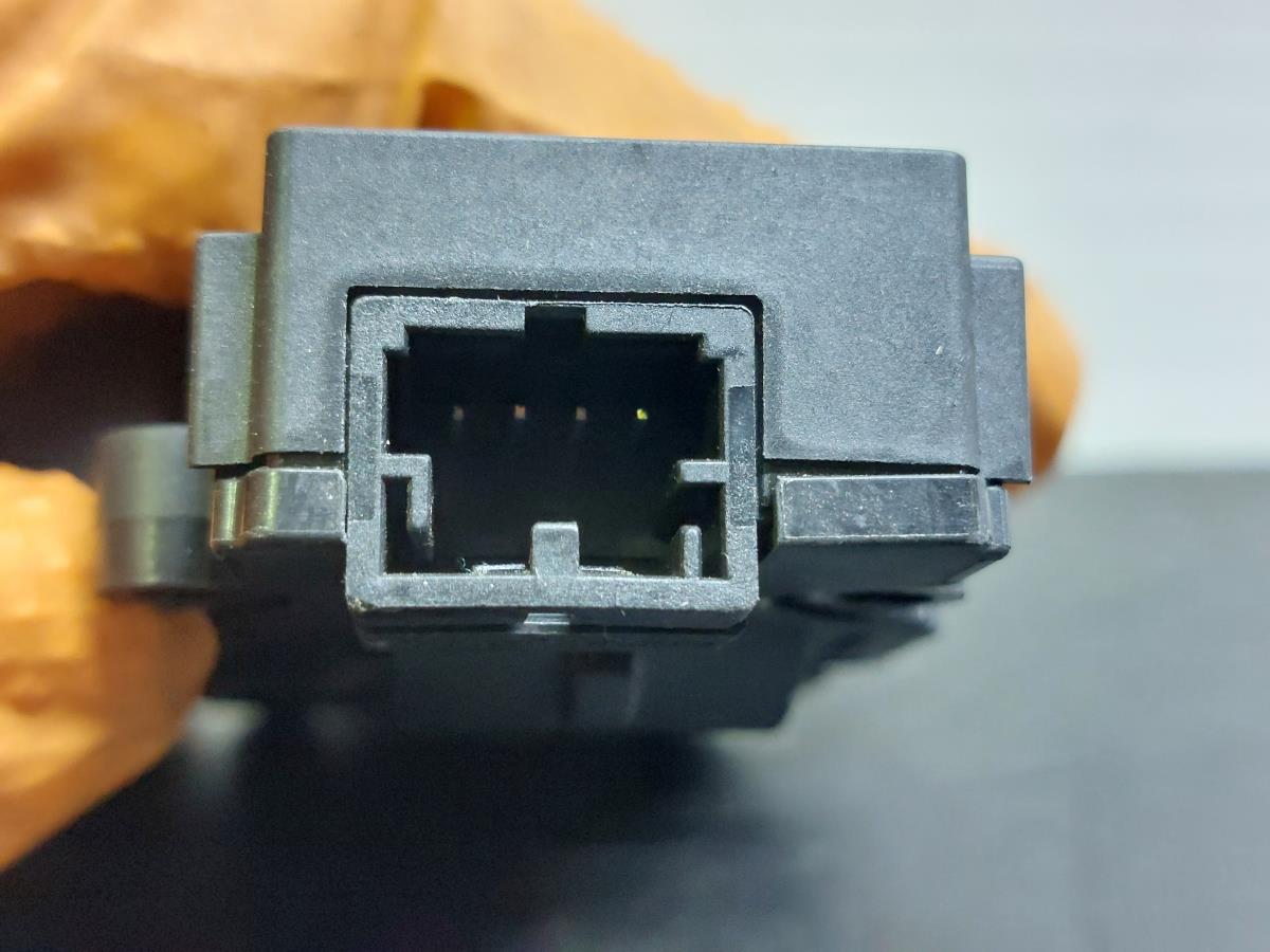 Moteur de volet de chauffage BMW 1 (F40) Imagem-2