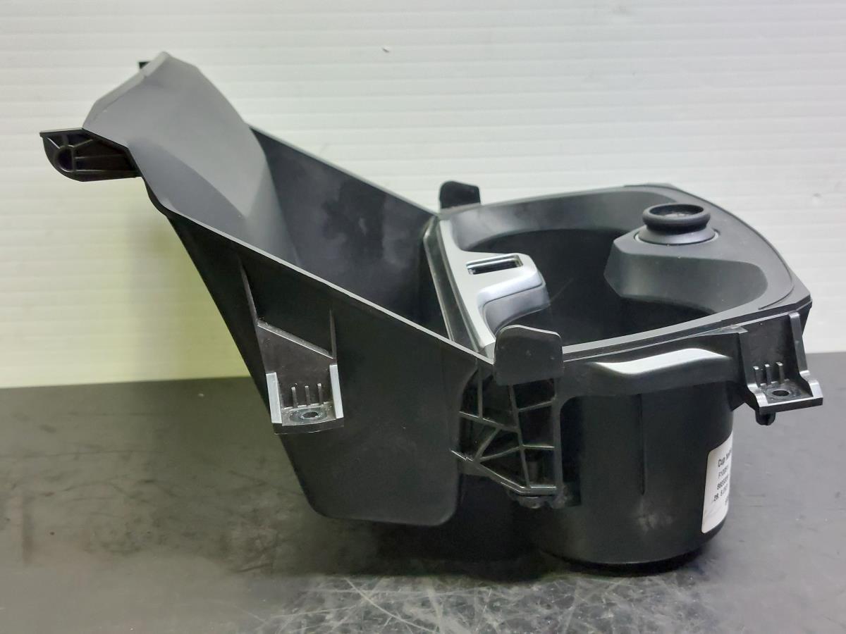 Portabicchieri BMW 1 (F40) Imagem-5