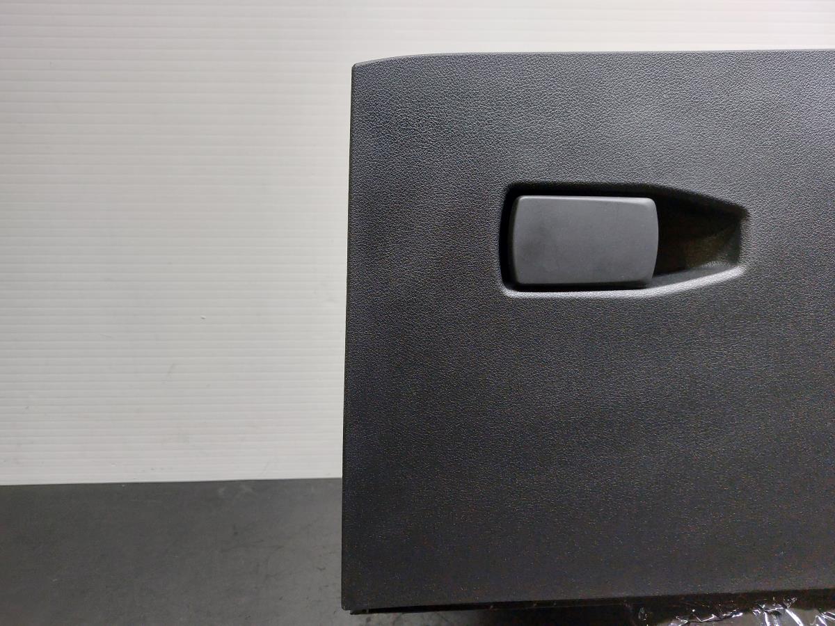 Boîte à gants BMW 1 (F40) Imagem-1