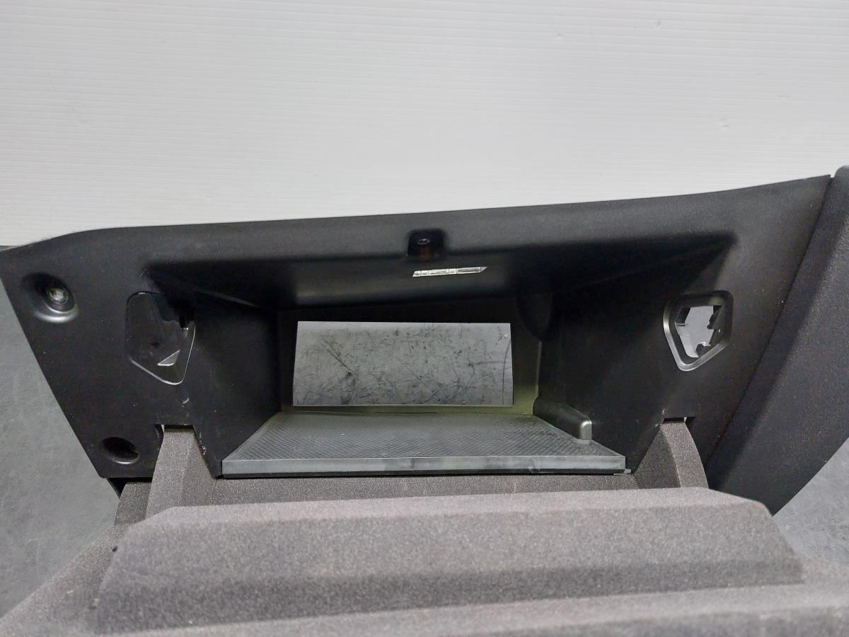 Boîte à gants BMW 1 (F40) Imagem-4