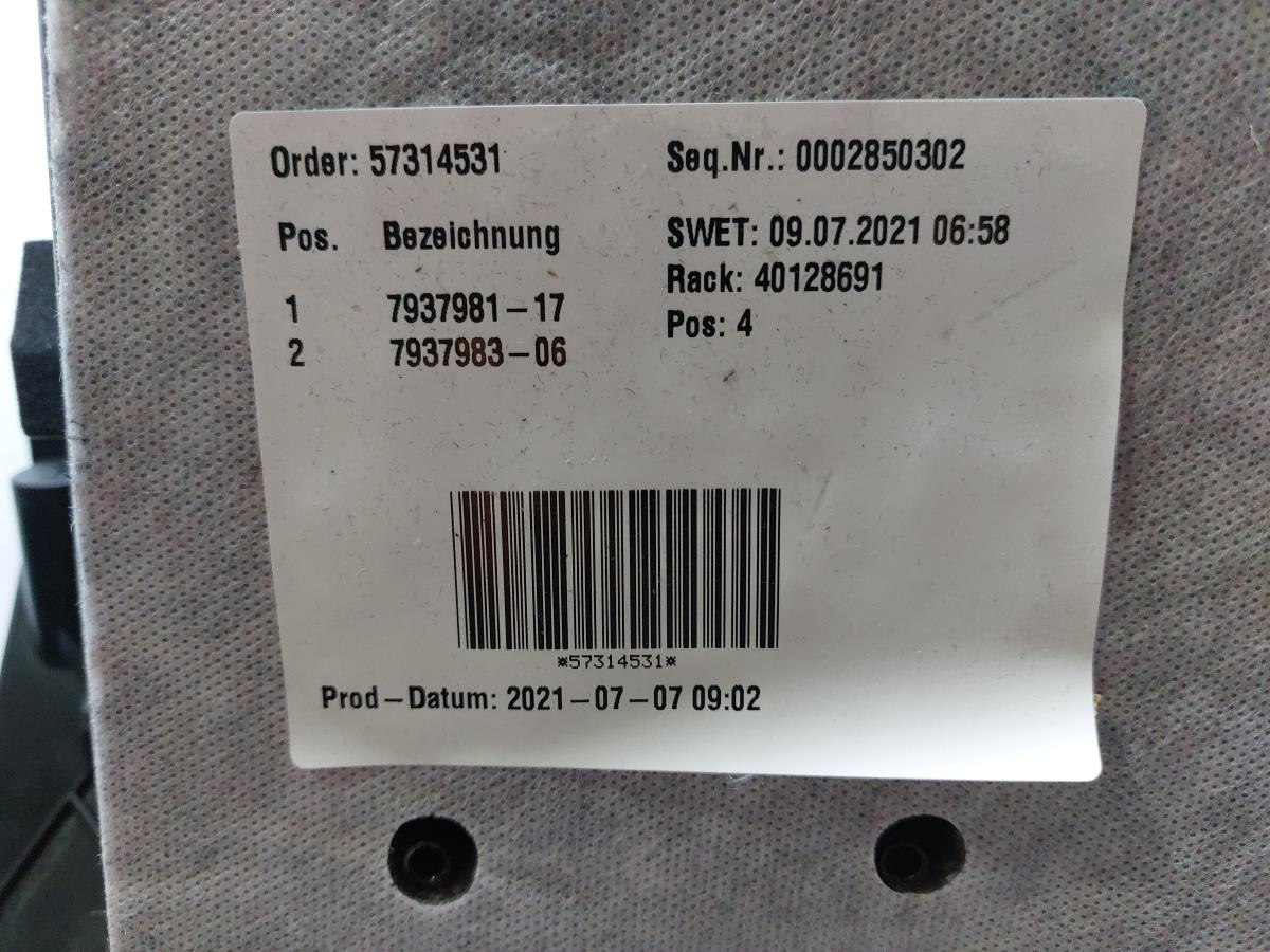 Boîte à gants BMW 1 (F40) Imagem-7