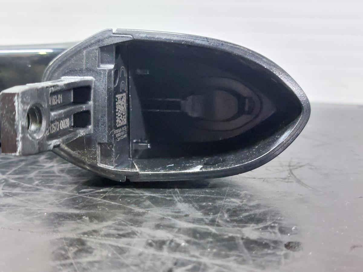 Left front door handle BMW 1 (F40) Imagem-7