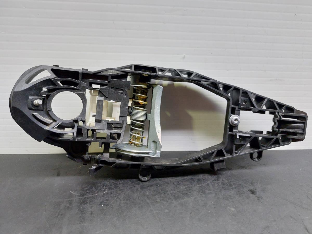 Suporte puxador porta trás direito BMW 1 (F40) | 2019 - 2025