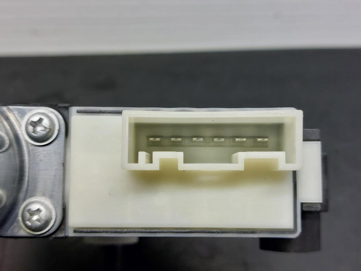 Motore alzacristallo anteriore destro BMW 1 (F40) Imagem-3