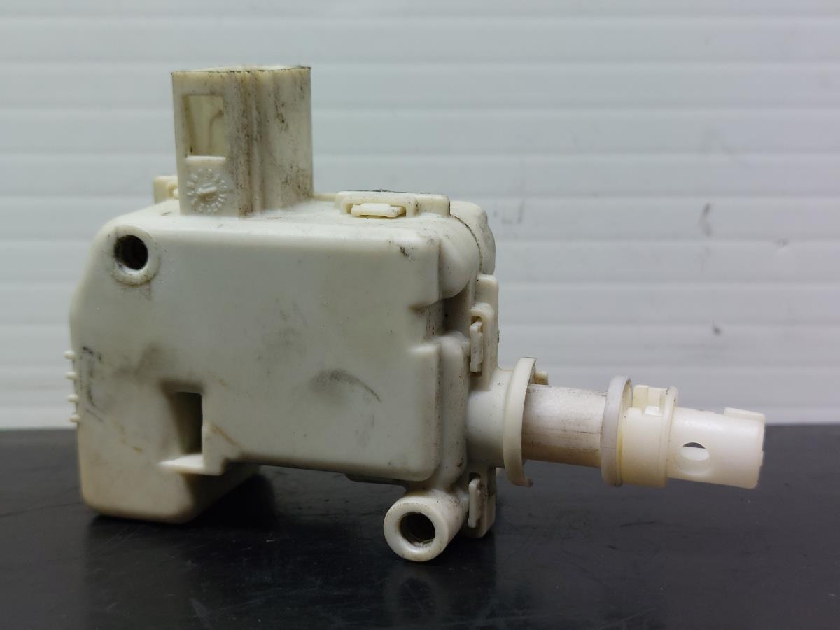 Actuador de cierre del tanque de combustible SEAT Leon (1M1)