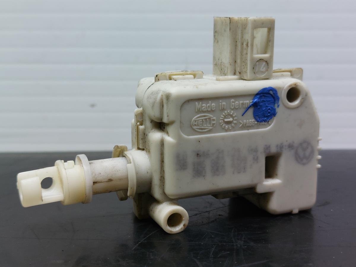 Actuador de cierre del tanque de combustible SEAT Leon (1M1) Imagem-1