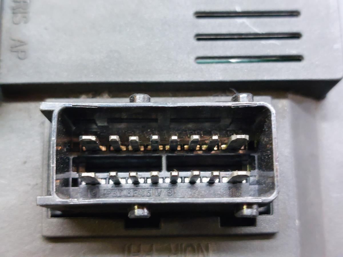 Fuse box / SAM / BSI CITROËN C3 I (FC_) Imagem-6