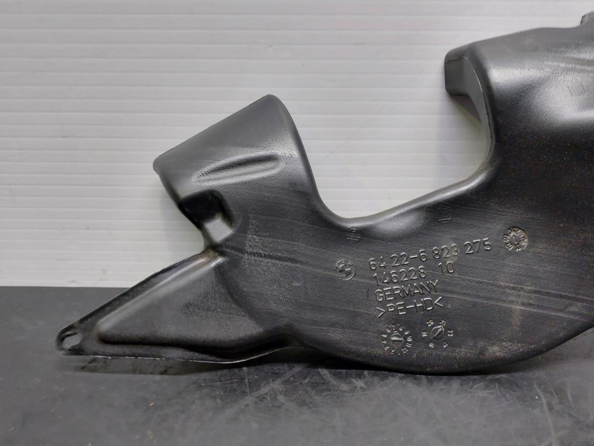 Pièce en plastique générique BMW 1 (F40) Imagem-2