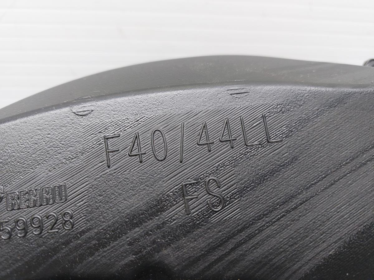 Pièce en plastique générique BMW 1 (F40) Imagem-8