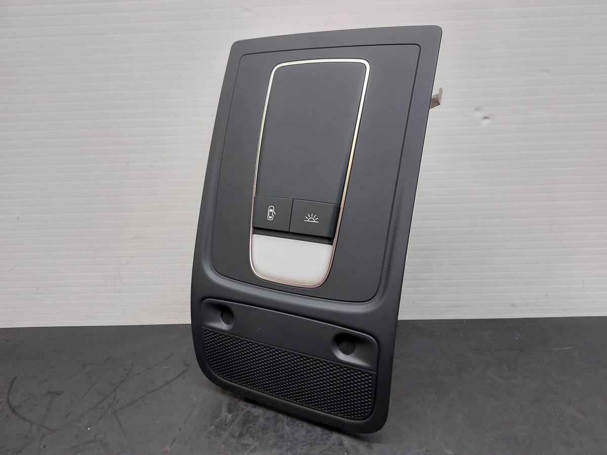 Plafonnier central AUDI A3 Sportback (8VA, 8VF)