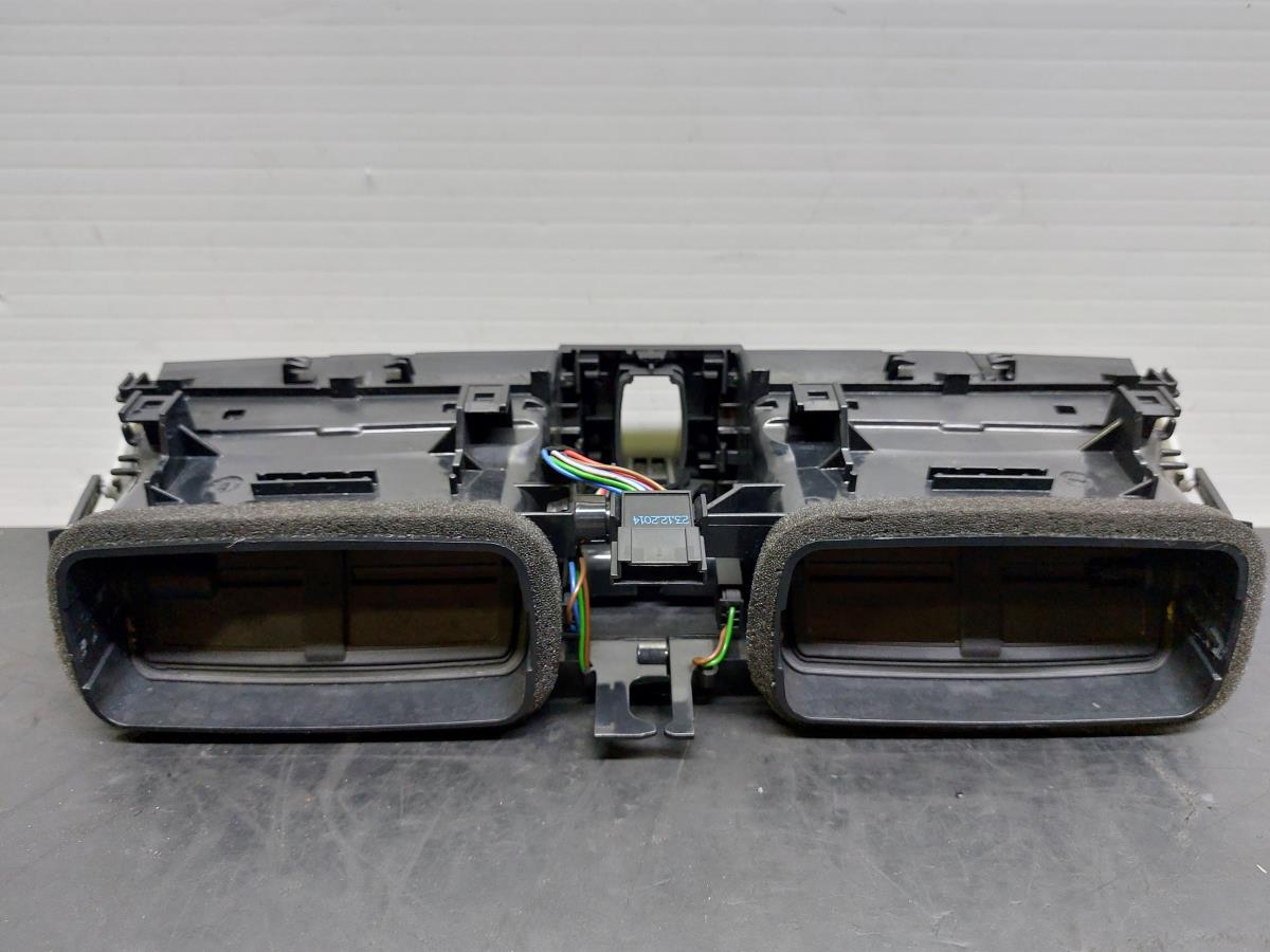 Diffuseur / sortie d’air BMW 4 Gran Coupe (F36) Imagem-3