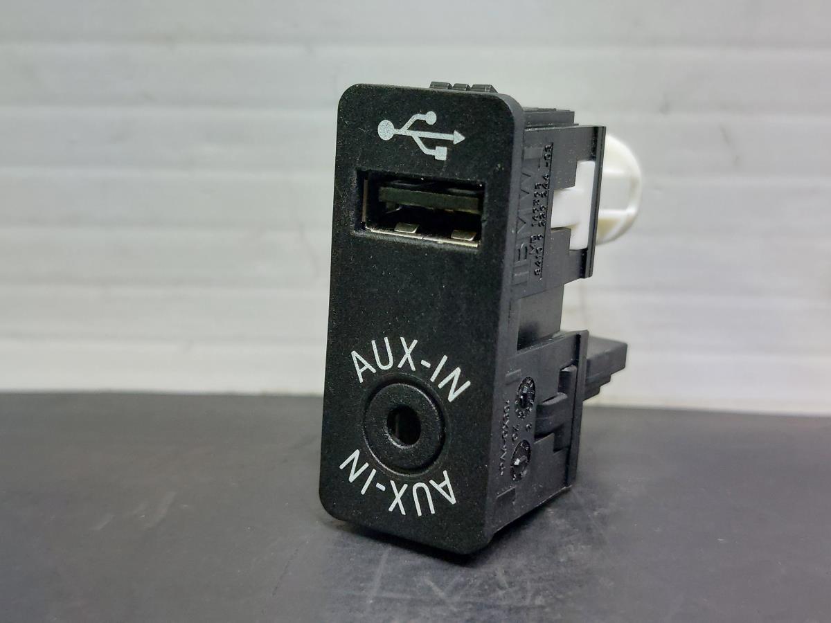 Módulo USB / AUX / IPOD BMW 4 Gran Coupe (F36)