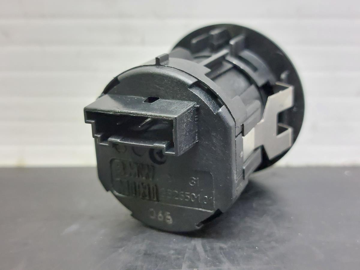 Airbag off switch BMW 4 Gran Coupe (F36) Imagem-1