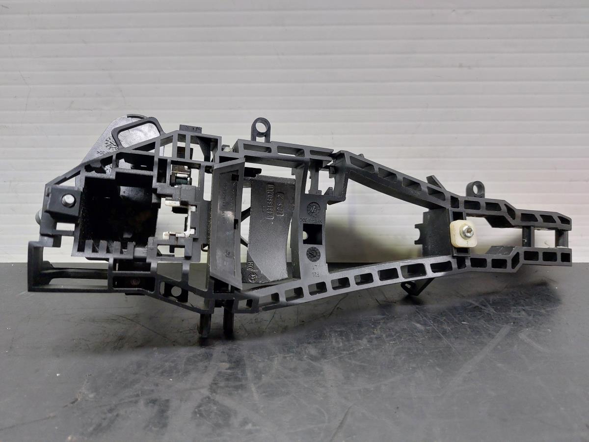 Suporte puxador porta frente esquerdo BMW 4 Gran Coupe (F36) | 2014 - 2021