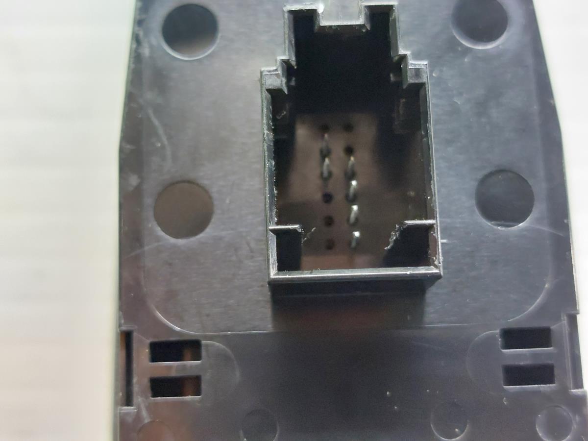 Commande / interrupteur lève-vitre Avant gauche BMW 4 Gran Coupe (F36) Imagem-6