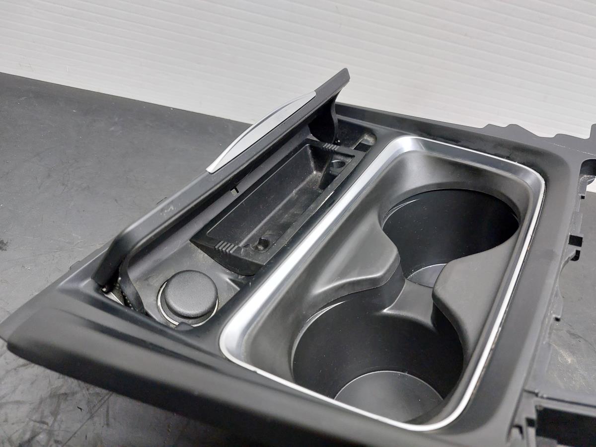 Portabicchieri BMW 4 Gran Coupe (F36) Imagem-3