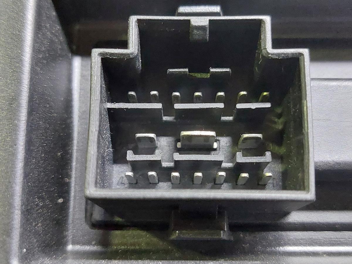 Caja fusibles / SAM / BSI AUDI A4 Avant (8K5, B8) Imagem-3