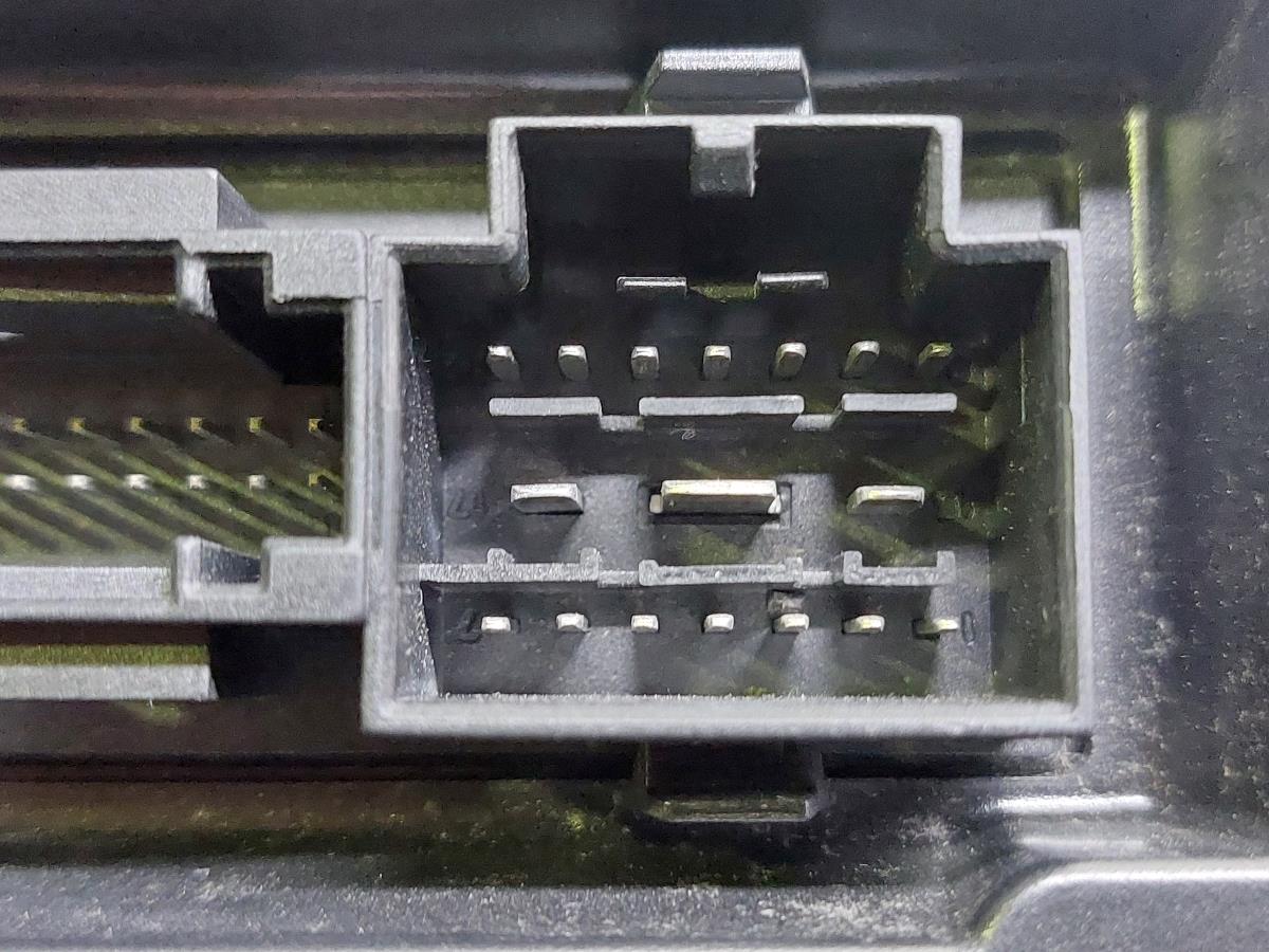 Caja fusibles / SAM / BSI AUDI A4 Avant (8K5, B8) Imagem-5