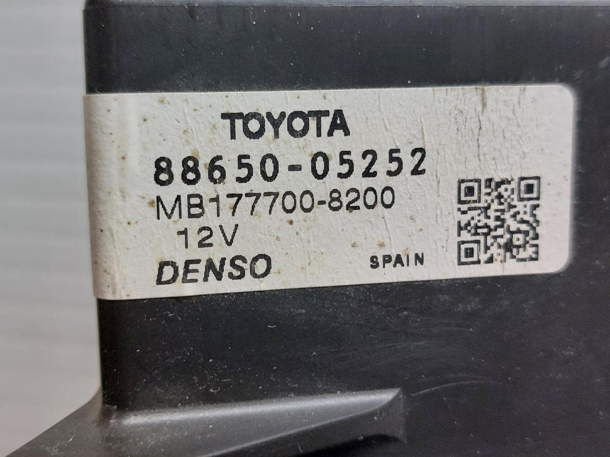 Modulo generico TOYOTA Avensis Sedan (_T27_) Imagem-1