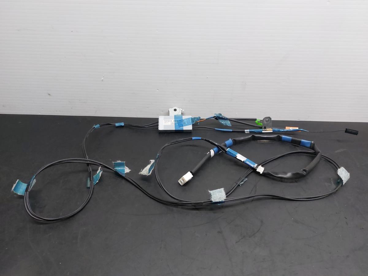 Amplificador de antena TOYOTA Avensis Sedan (_T27_) | 2008 - 2018