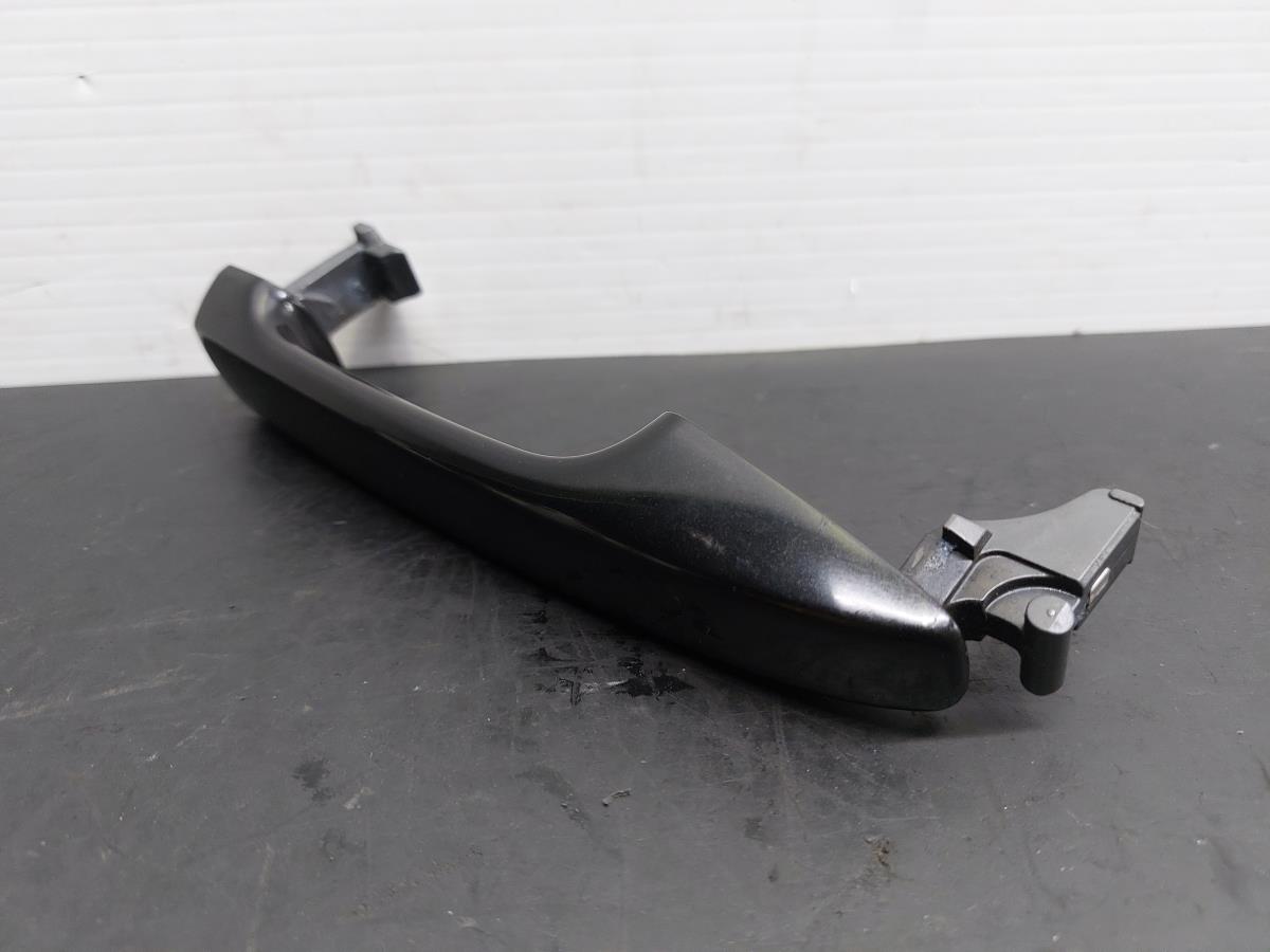 Left front door handle TOYOTA Avensis Sedan (_T27_) Imagem-1