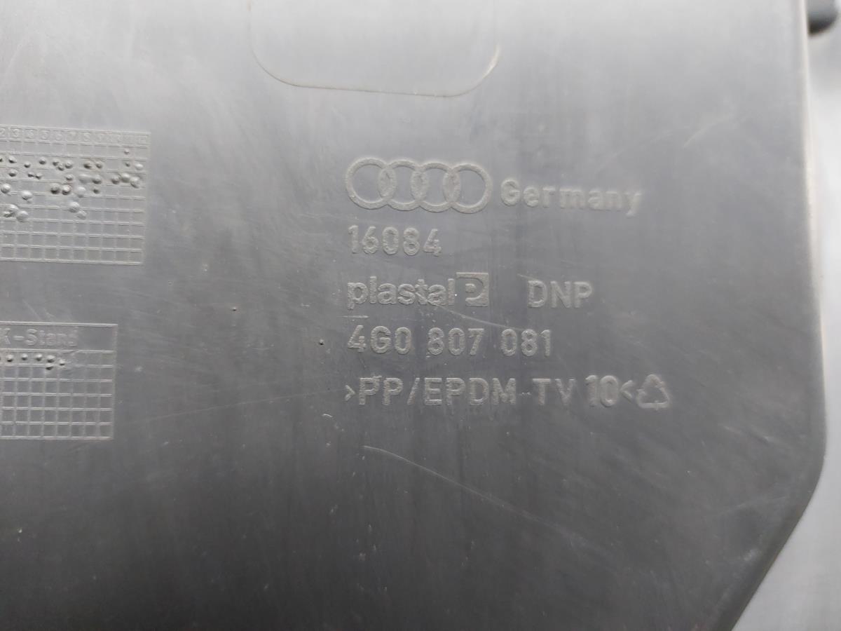 Plástico genérico AUDI A6 Avant (4G5, 4GD, C7) Imagem-6