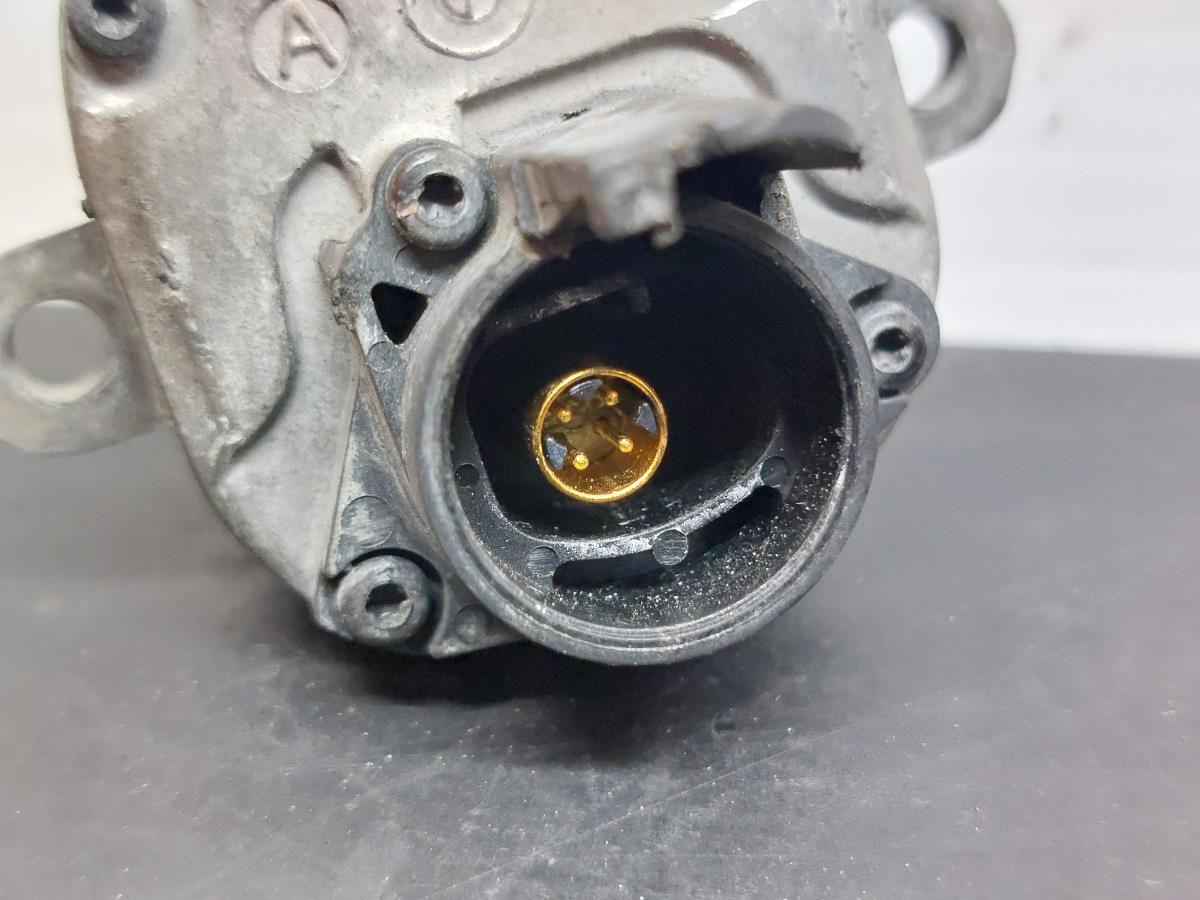 Câmera frontal BMW 4 Gran Coupe (F36) Imagem-8