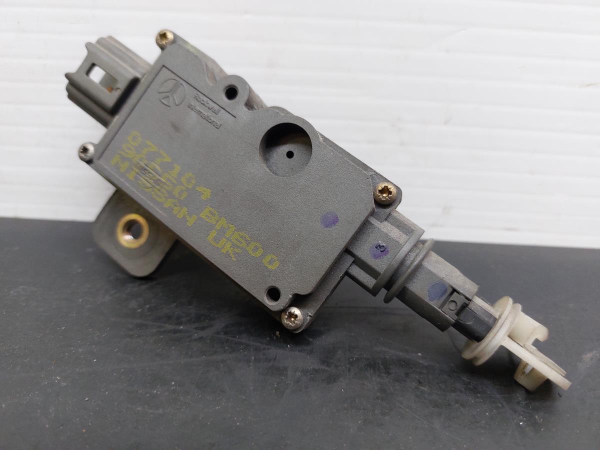 Atuador NISSAN Almera II Hatchback (N16) | 2000 - 2025