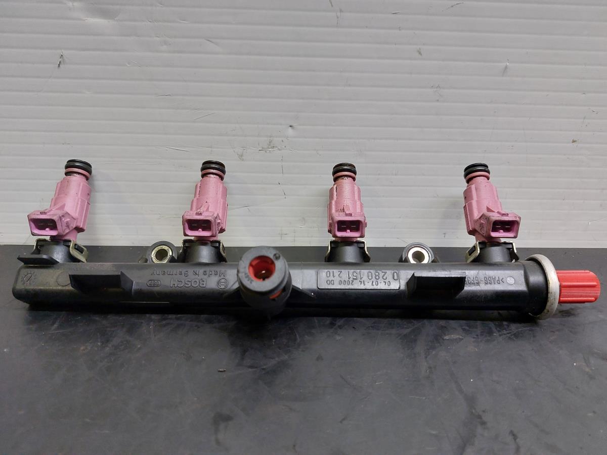 Rampa de inyección FIAT Stilo Multi Wagon (192_) Imagem-2