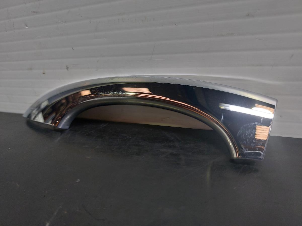 Capa do puxador da porta direita AUDI Q5 (8R) Imagem-1