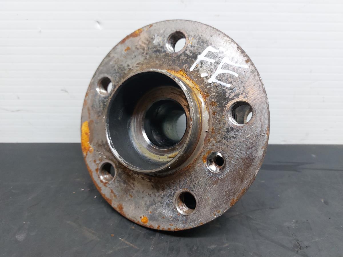 Cubo da roda BMW 1 (F40)