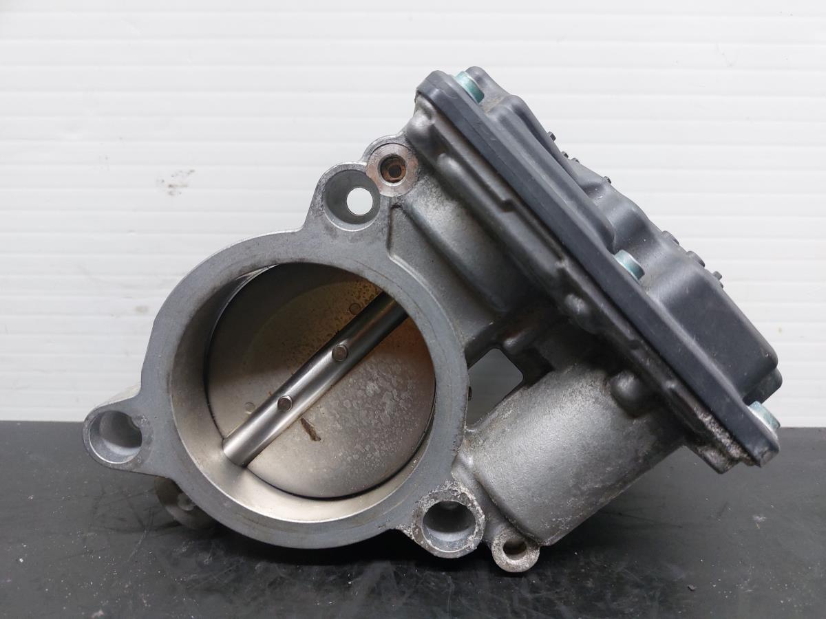 Corpo farfallato BMW 1 (F40) Imagem-2