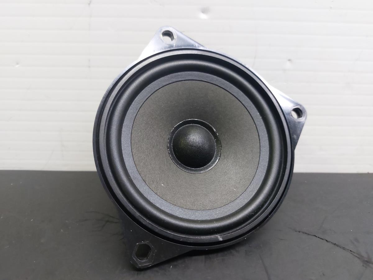 Colonne de son BMW X3 (E83)