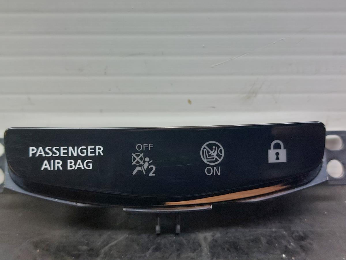 Display / schermo informazioni NISSAN Qashqai II (J11) Imagem-1