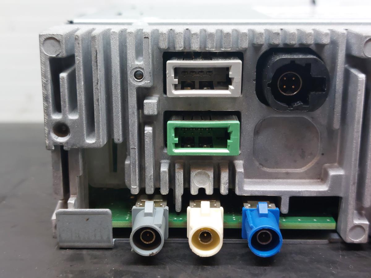 Rádio / auto-rádio PEUGEOT 308 SW II Imagem-3