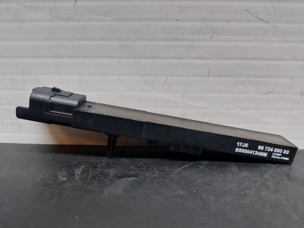 Antenne PEUGEOT 308 SW II Imagem-1