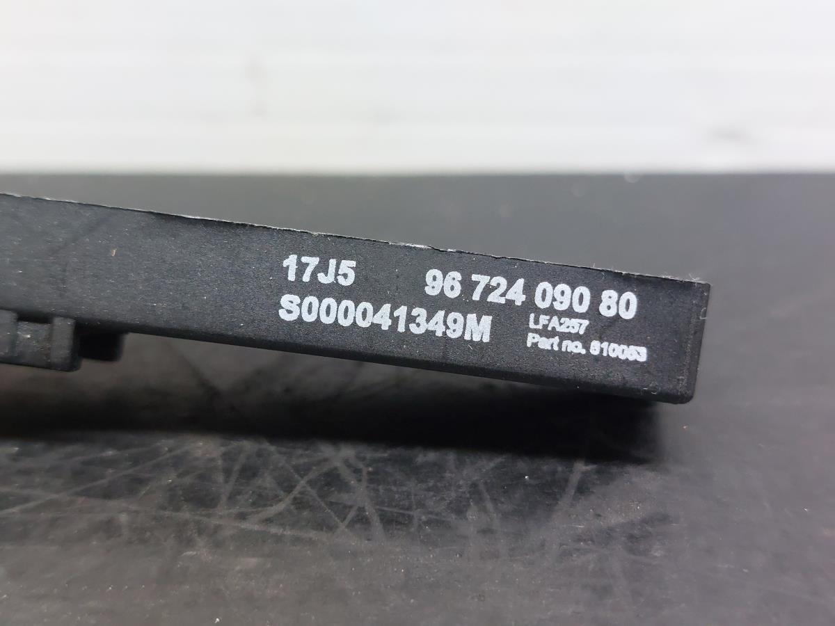 Amplificateur Antenne PEUGEOT 308 SW II Imagem-1