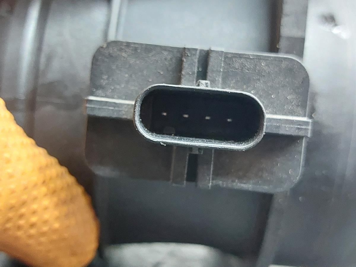 Débitmètre d'air massique (MAF) AUDI A4 Avant (8K5, B8) Imagem-2