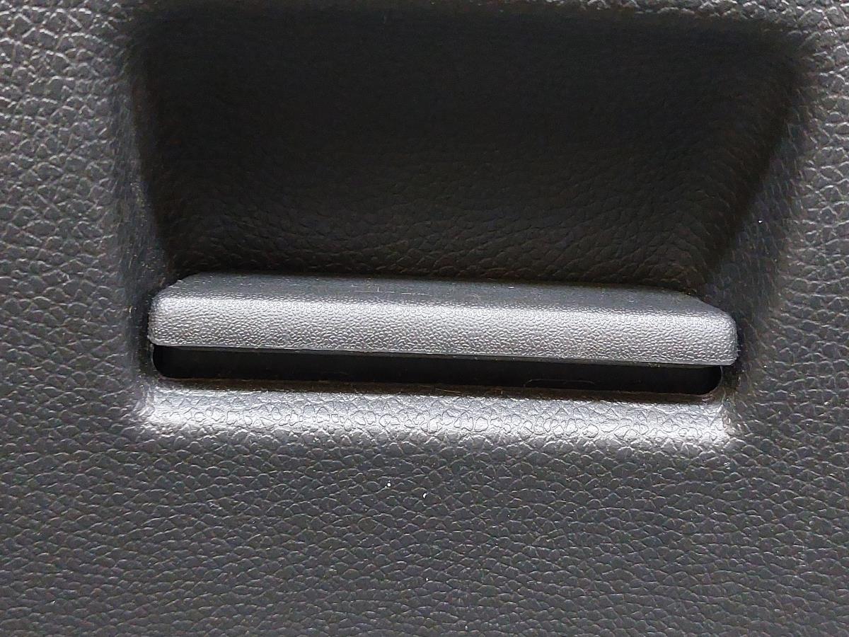 Boîte à gants VOLKSWAGEN Golf VI (5K1) Imagem-1