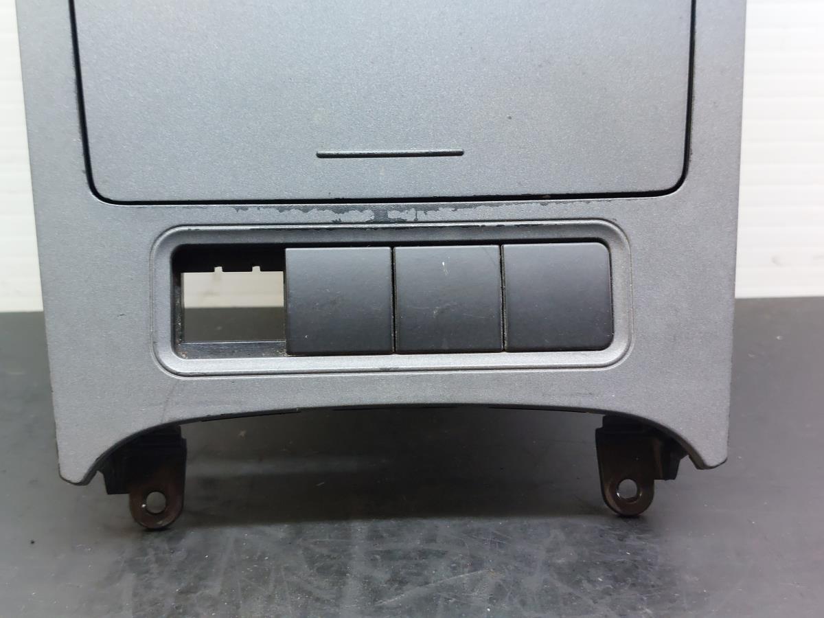 Cinzeiro VOLKSWAGEN Golf V (1K1) Imagem-1